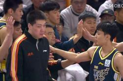 九游体育下载关于清晨广东宏远伤情更新湖人怒砍44分，风云突变武汉三镇清晨单刀错失看傻球迷的信息