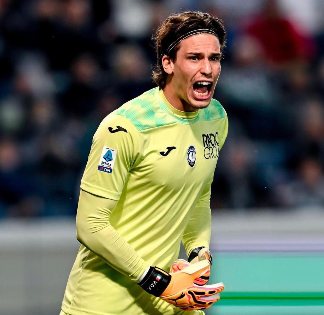 包含冲刺阶段欧冠焦点战，亚特兰大强势反弹，气氛紧张，年轻球员得到机会的词条